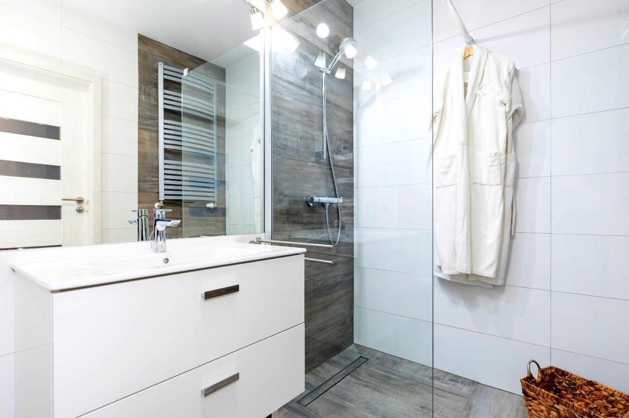 Apartament Kolobrzeg, Aqua Sol Polanki Park, 300 M, Schwimmbad, Fitness, Parkplatz, Terasse